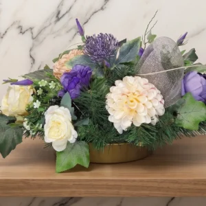 Wiązanka pogrzebowa biało-fioletowa z dalią i różami — 35 cm